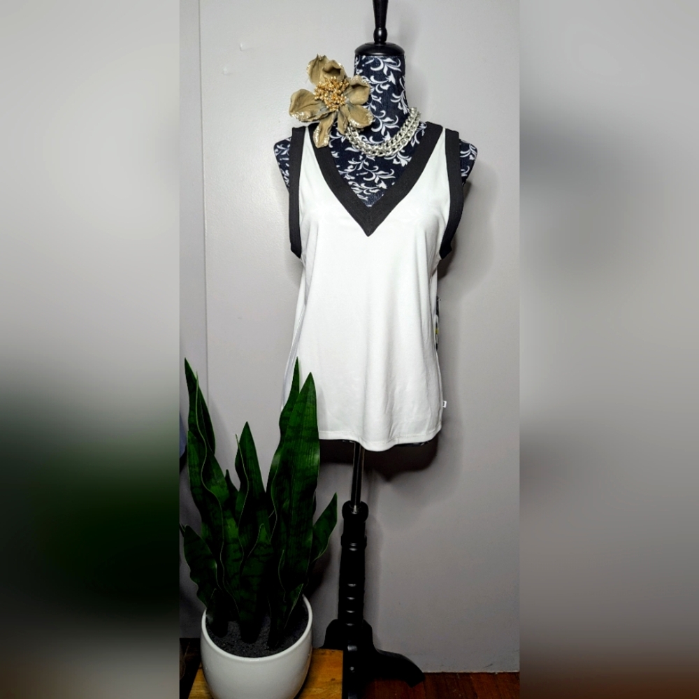 Karl LAGERFELD white and black Sleeveless Top